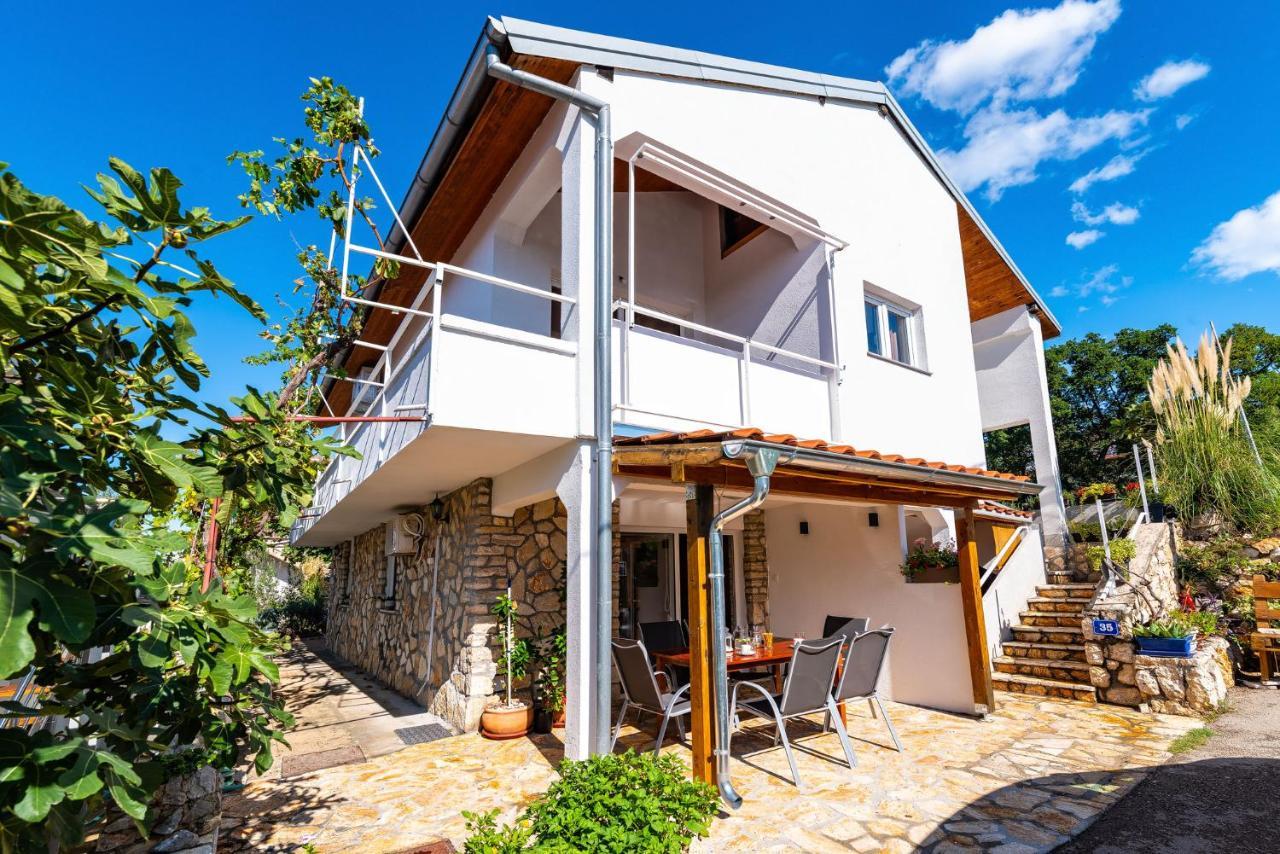 Maia Lena Apartment Jasenice  Bagian luar foto